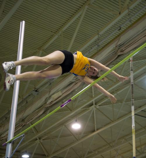 030213 Winnipeg-  Taylor McGregor during pole vault at the 32nd Annual Boeing Indoor Classic Tracking and Field Meet at the Max Bell Centre at The University of Manitoba Saturday. DAVID LIPNOWSKI / WINNIPEG FREE PRESS