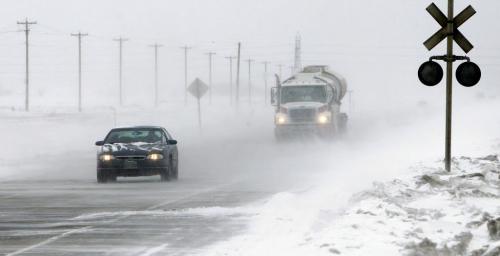 WEATHER - Perimeter highway on the west side of the city. March 4, 2013  BORIS MINKEVICH / WINNIPEG FREE PRESS