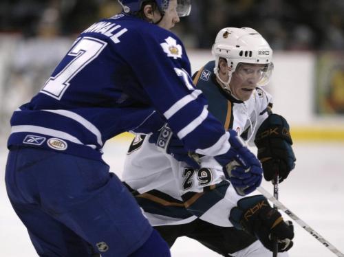 John Woods / Winnipeg Free Press / April 13/07- 070413  - Manitoba Moose Colby Genoway (29) tries to break free of Toronto's Staffan Kronwall (77) in the second period of their AHL game in Winnipeg April 13/07.