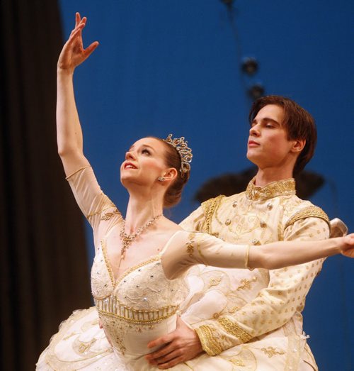 RWB Äì Royal  Winnipeg Ballet media call for Marius  Petipa choreographed with music by  Tchaikovsky's Sleeping Beauty , held at the Winnipeg Concert Hall ,running Mar 6 -10 , in pic from Act 3  principal dancer Jo-Ann Sundermeier as Princess Aurora and first soloist Oleksii Potomkin ( this is correct with k ,some RWB Nr says Olexsii) as the Prince Desire in a pas de deux KEN GIGLIOTTI / Mar. 5 2013 / WINNIPEG FREE PRESS