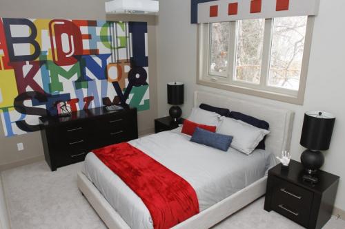 The Health Sciences Centre Foundation Home Lottery Grand Prize is a Tuxedo neighbourhood show home at 137 Aldershot Blvd. valued at $1.4 million and features almost 5,000 square feet of living space. Pictured is one of four fully furnished bedrooms in the home, on March 15, 2013. (REPORTER: TODD LEWYS) (JESSICA BURTNICK/WINNIPEG FREE PRESS)