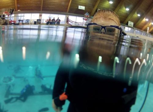 Michelle Wetton, an instructor with 3 Fathoms Scuba, is one of about 90 partipants in a 24 hour Dive for the Cure event taking place at the East Kildonan Pool on Concordia, Saturday, April 6, 2013. (TREVOR HAGAN/WINNIPEG FREE PRESS)