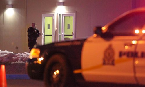 Brandon Sun Brandon Police Service was called to the Motel 6, on the Trans-Canada Highway, on Wednesday evening. Several police vehicles blocked off the entrance. (Bruce Bumstead/Brandon Sun)