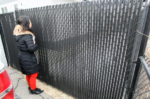 The controversial fence that was allowed to stay at 1001 Day St in Transconasee Cindy Chan story- April 12, 2013   (JOE BRYKSA / WINNIPEG FREE PRESS)