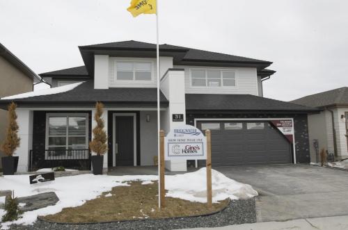 Homes. A Ginos Homes at 31 Bridge Lake Drive in Bridgwater Lakes. Todd Lewys story (WAYNE GLOWACKI/WINNIPEG FREE PRESS) Winnipeg Free Press April 16 2013