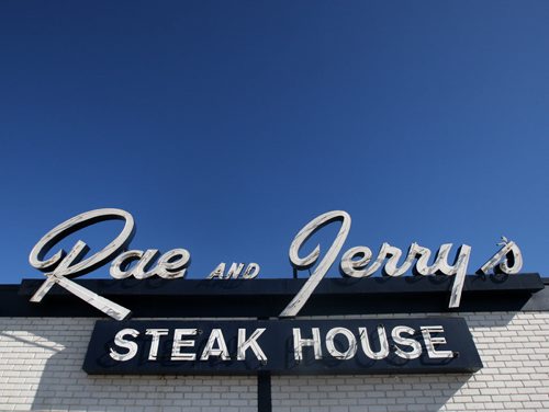 Rae and JerrysSee Marion Warhaft review- April 18, 2013   (JOE BRYKSA / WINNIPEG FREE PRESS)