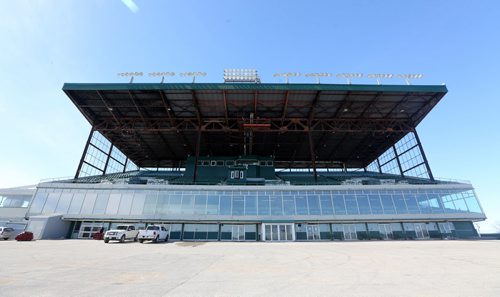 The Assiniboia Downs, Wednesday, April 10, 2013. (TREVOR HAGAN/WINNIPEG FREE PRESS)