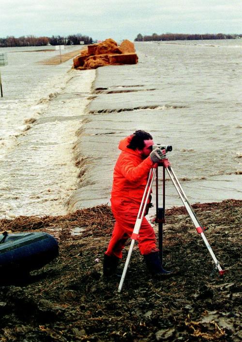 FLOOD OF 1997 photo winnipeg free press