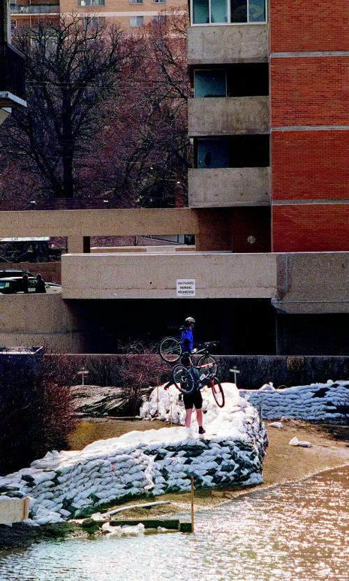 FLOOD OF 1997 photo winnipeg free press