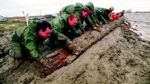 FLOOD OF 1997 photo winnipeg free press