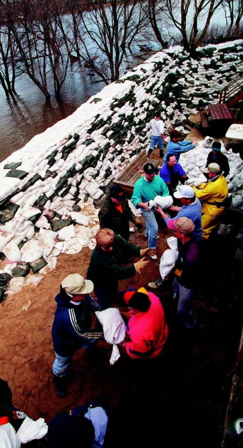 FLOOD OF 1997 photo winnipeg free press