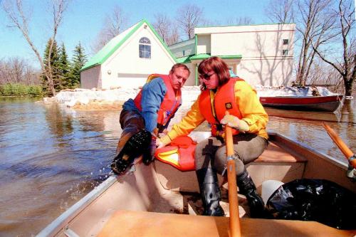 FLOOD OF 1997 photo winnipeg free press