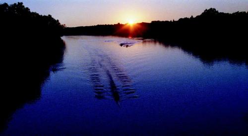 FLOOD OF 1997 photo winnipeg free press