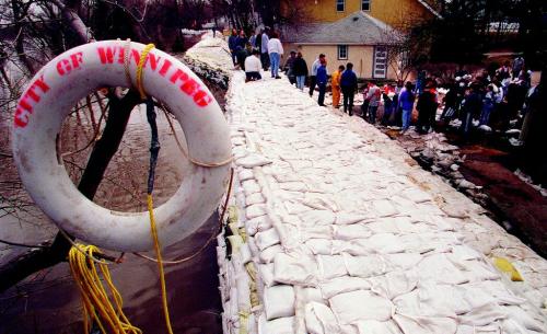 FLOOD OF 1997 photo winnipeg free press