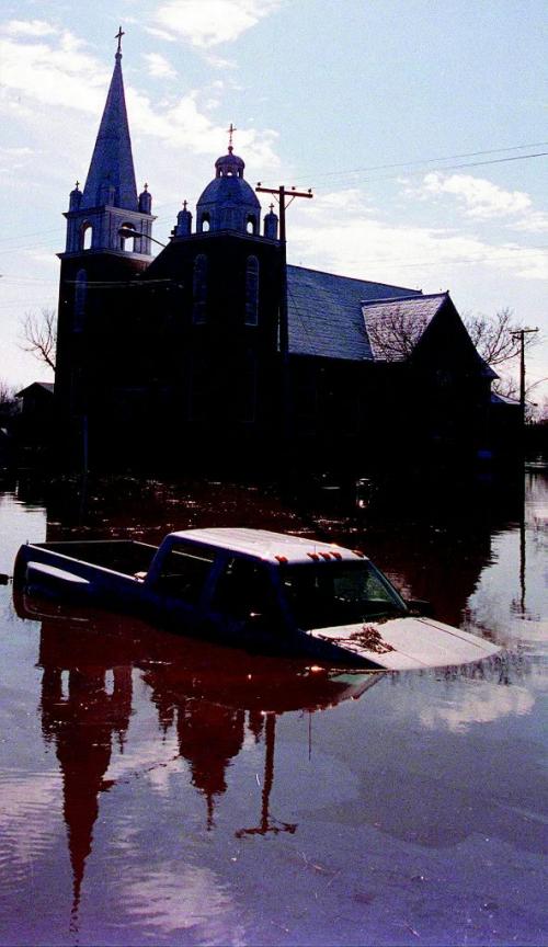 FLOOD OF 1997 photo winnipeg free press