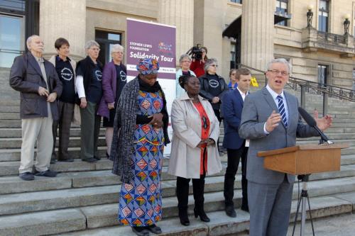 Event on the steps of the leg. African AIDS tour. Netty Musanhu', Wairimu Mungai, Joe Cressy and Greg Selinger. May 3, 2013  BORIS MINKEVICH / WINNIPEG FREE PRESS