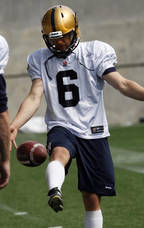 lue Bomber Training Camp 2013- Practice Investors  Group Field Äì punter  Brett Cameron  -  Paul Wiecek Tim Campbell - KEN GIGLIOTTI / JUNE 7 2013 / WINNIPEG FREE PRESS