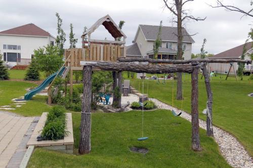 12 McQueen Drive in La Salle, Manitoba. HOMES FOR SALE. June 10, 2013  BORIS MINKEVICH / WINNIPEG FREE PRESS