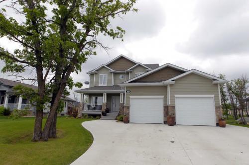 12 McQueen Drive in La Salle, Manitoba. HOMES FOR SALE. June 10, 2013  BORIS MINKEVICH / WINNIPEG FREE PRESS