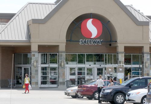 The Safeway grocery store on Grant Ave- June 13, 2013   (JOE BRYKSA / WINNIPEG FREE PRESS)