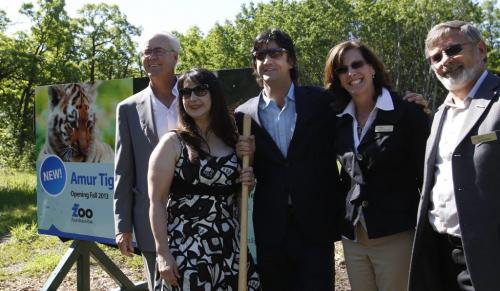 From left  Hartley Richardson, chairman of the Assiniboine Park Conservancy, beside Linda McGarva-Cohen and James Cohen  who donated $500,000 for the new tiger habitat at the Assiniboine Park Zoo, Margaret Redmond, pres. and CEO of Assiniboine Park Conservancy and Don Peterkin, chief operations officer of the Assiniboine Park Conservancy.They are at the site of future the Amur Tiger Exhibit. Bart Kives story(WAYNE GLOWACKI/WINNIPEG FREE PRESS) Winnipeg Free Press June 17 2013