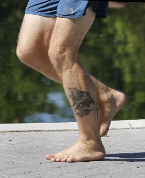 49/8 - pulse     Bob Nicol, a barefoot runner. Alex Paul story(WAYNE GLOWACKI/WINNIPEG FREE PRESS) Winnipeg Free Press June 19 2013