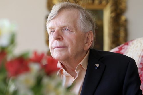 Portrait of former  23rd Lieutenant Governor of Manitoba John Harvard in his home in Winnipeg.   June 25, 2013 Ruth Bonneville Winnipeg Free Press