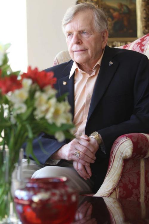 Portrait of former  23rd Lieutenant Governor of Manitoba John Harvard in his home in Winnipeg.   June 25, 2013 Ruth Bonneville Winnipeg Free Press