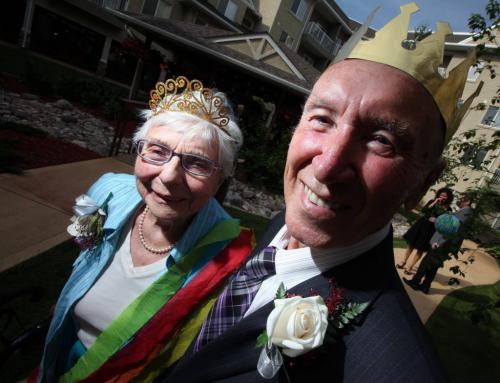 Royalty for a "Senior" prom, Joseph Kuntz and Mary Coppinger enjoy themselves at the Seine River retirement home Tuesday. See Carolyn Vesely's story. June 25, 2013 - (Phil Hossack / Winnipeg Free Press)