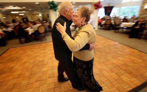 Ed and Jennie Holograski dacne the night away at the River Ridge Retirement home's "Senior Prom Tuesday. See Carolyn Vesely's story. (June 25, 2013 - (Phil Hossack / Winnipeg Free Press)