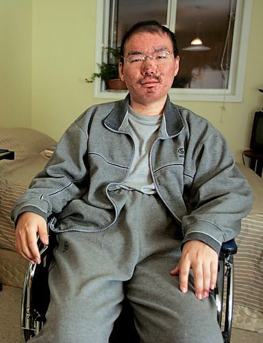 BORIS MINKEVICH / WINNIPEG FREE PRESS  070507 Shuo Hao is battling cancer and a student at the U of M.