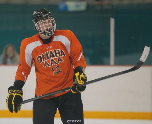 Brandon Sun Jesse Gabrielle skated with the OMAHA Midgets during Friday's AAA Hockey Challenge at the Kinsmen Arena. (Bruce Bumstead/Brandon Sun)