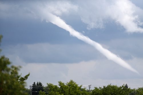 A funnel cloud south of Winnipeg as seen from Investors Group Field, Wednesday, July 24, 2013. (TREVOR HAGAN/WINNIPEG FREE PRESS)