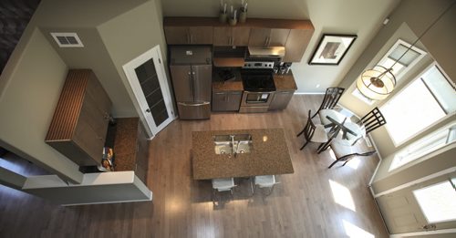 (Bird's eye view of kitchen) This home located at 36 Bridge Lake Dr. (in Bridgewater Lakes) features and open concept living space, vaulted ceilings, three bedrooms, two full bathrooms, one two-piece bathroom and unfinished basement. Wednesday, August 14, 2013. (TODD LEWYS) (JESSICA BURTNICK/WINNIPEG FREE PRESS)