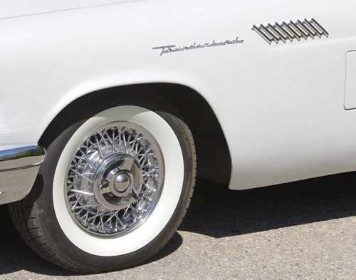 CLASSIC CARS - John Courcelles owns a classic car. A 1957 Thunderbird. BORIS MINKEVICH / WINNIPEG FREE PRESS. August 19, 2013.