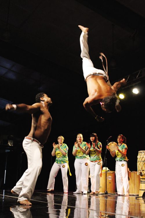 Canstar Community News Visitors to Folklorama's Brazilian pavilion enjoyed stage performances by samba dancers, martial artists, acrobatics and musicians. JORDAN THOMPSON/CANSTAR COMMUNITY NEWS