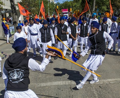 130901 Winnipeg - DAVID LIPNOWSKI / WINNIPEG FREE PRESS (September 01, 2013) Thousands of Sikh people participated in the annual Nagar Kirtan celebration which included a religious parade that finished at Memorial Park Sunday afternoon.