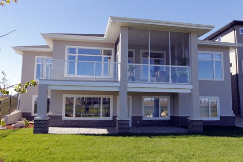 HOMES - 192 Lake Bend Road in Bridgwater Lakes. BORIS MINKEVICH / WINNIPEG FREE PRESS. Sept. 16, 2013