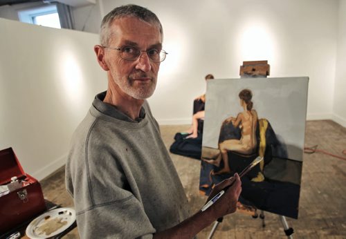 Artist, Robert Sim, works on his painting of a live nude model that is open to the public at Gurevich Fine Art on Albert Street during Culture Days.  130929 - September 29, 2013 MIKE DEAL / WINNIPEG FREE PRESS