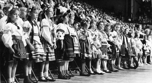 Winnipeg Free Press Archives July 10, 1961 Young girls in Ukrainian costumes. Members of various Ukrainian youth organizations paid tribute to poet Taras Shevchenko Saturday at a youth festival at the Winnipeg Arena.