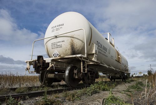 130410 Winnipeg - DAVID LIPNOWSKI / WINNIPEG FREE PRESS (October 04, 2013)  Signs of danger, flammable materials, hazardous materials, and railway cars in the Mission Industrial Neighbourhood due to the heavy industry in the area. For Aldo Santin story