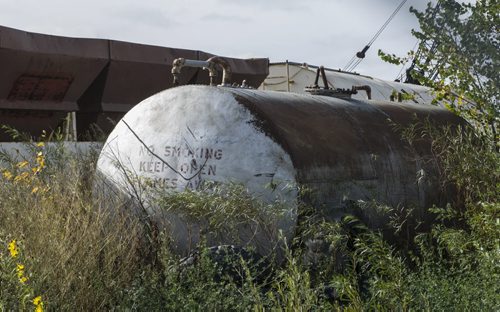 130410 Winnipeg - DAVID LIPNOWSKI / WINNIPEG FREE PRESS (October 04, 2013)  Signs of danger, flammable materials, hazardous materials, and railway cars in the Mission Industrial Neighbourhood due to the heavy industry in the area. For Aldo Santin story