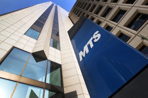 The MTS headquarters in downtown Winnipeg See  Martin Cash story- Oct 08, 2013   (JOE BRYKSA / WINNIPEG FREE PRESS) building