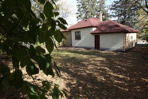 202 Strathmillan Road in St. James (Silver Heights)-Rear view- See Todd Lewys story- Oct 08, 2013 (JOE BRYKSA / WINNIPEG FREE PRESS)