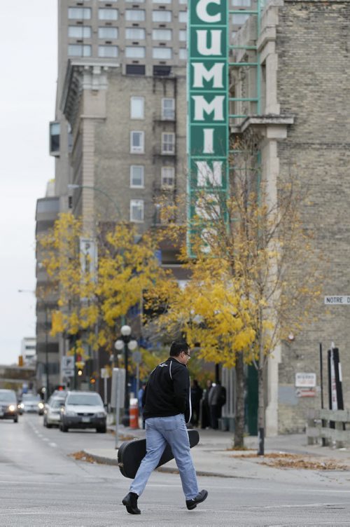 October 14, 2013 - 131014  - Smith St Monday, October 14, 2013. John Woods / Winnipeg Free Press