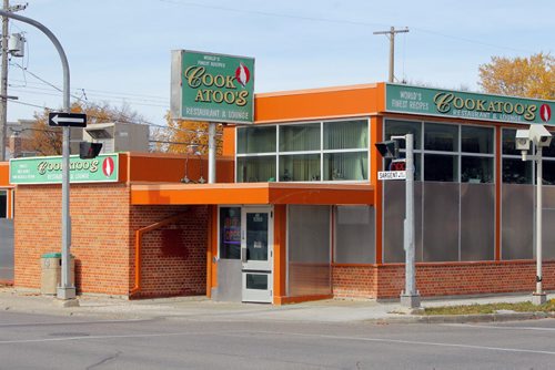 Sunday Xtra story on best pun-named businesses around town. Cookatoo's, 1069 Sargent Ave. BORIS MINKEVICH / WINNIPEG FREE PRESS Oct. 15, 2013