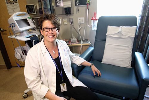 Jodi Hyman is an oncology nurse who trains staff at CancerCare Manitoba. Jodi will be receiving a national nursing award for being an outstanding oncology nurse. 131017 - October 17, 2013 MIKE DEAL / WINNIPEG FREE PRESS