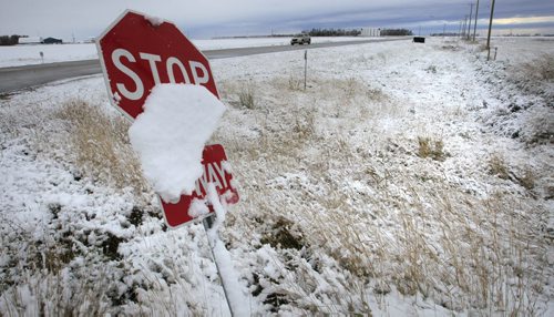 A snowy scene just outside Warren, Manitoba  Tuesday morning after the overnight snow fall.    weather story   Wayne Glowacki / Winnipeg Free Press Oct. 22 2013