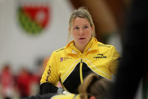 Cathy Overton plays with her teammates at the Women's Curling Classic at Fort Rouge Curling Club Saturday afternoon.  See Paul Wiecek's story. Ruth Bonneville / Winnipeg Free Press