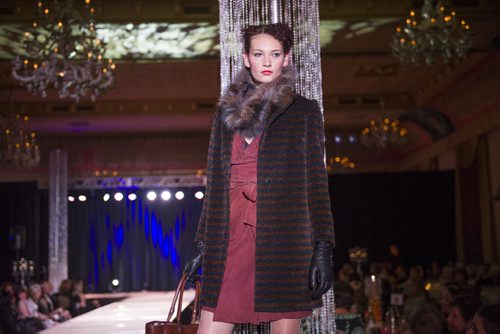 131023 Winnipeg - DAVID LIPNOWSKI / WINNIPEG FREE PRESS (October 23, 2013)  Holt Renfrew held a fashion show along with the ChildrenÄôs Hospital Guild of Manitoba on Wednesday night at the Fort Garry Hotel.  For the Threads page of the Nov. 2 edition of 49.8.